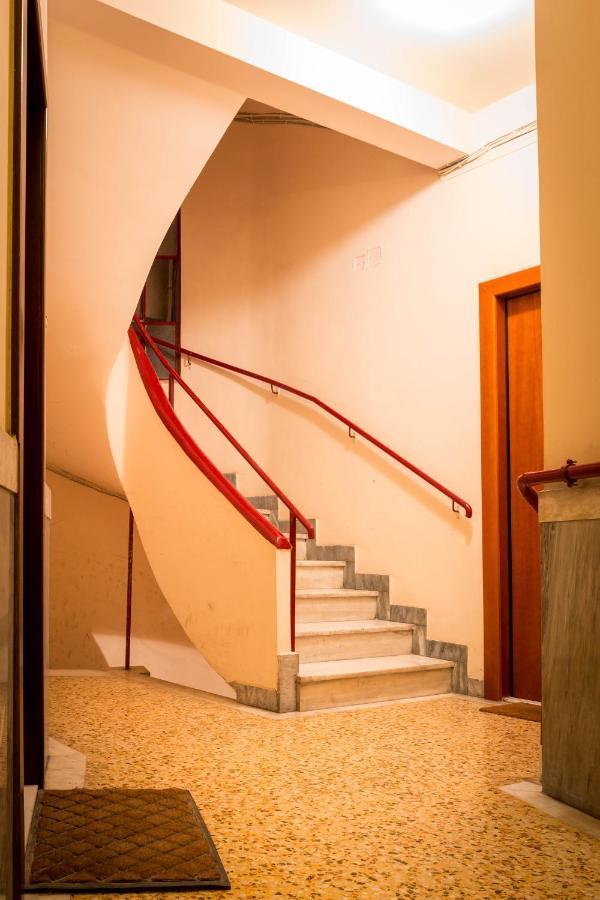 Martin'S Akropolis Studio Athens Luaran gambar